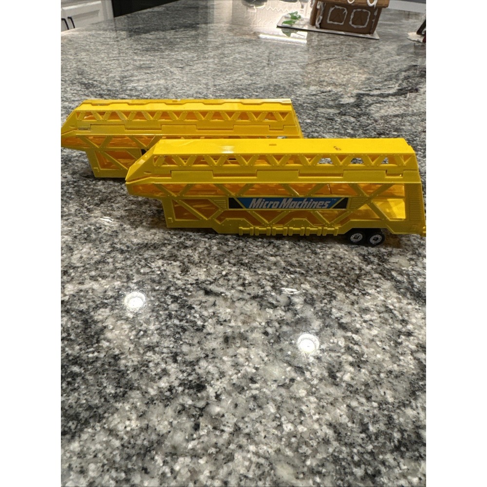 Galoob‎ Micro Machines 2 Big Rig Hauler Car Carrier Yellow Trailer Enclosed